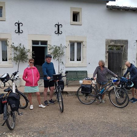 Gatekeepers Cottage Tiny House, Taize, Deux-Sevres, Velo Francette Exterior photo